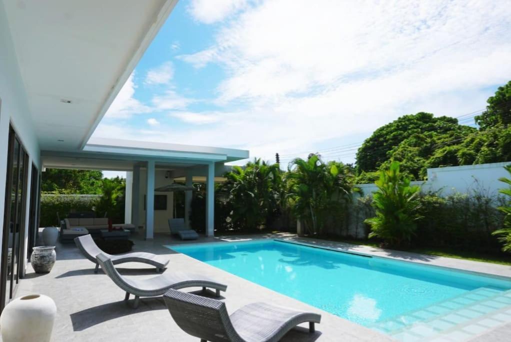 3-bedroom Pool And Garden