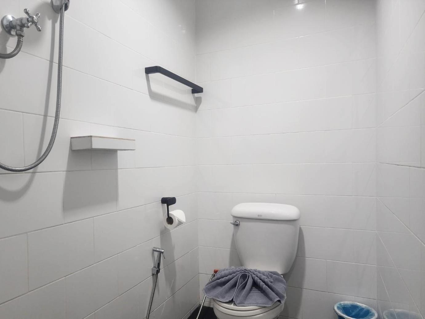 Hostel Ryb Phuket Ban Lo Long