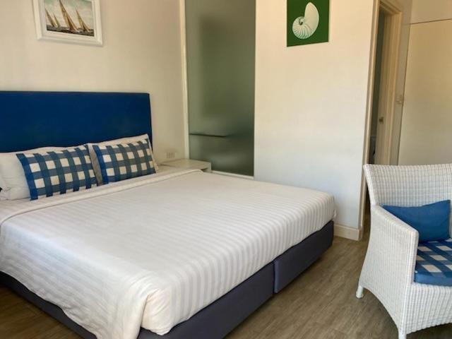Phuket Boat Quay Hotel
