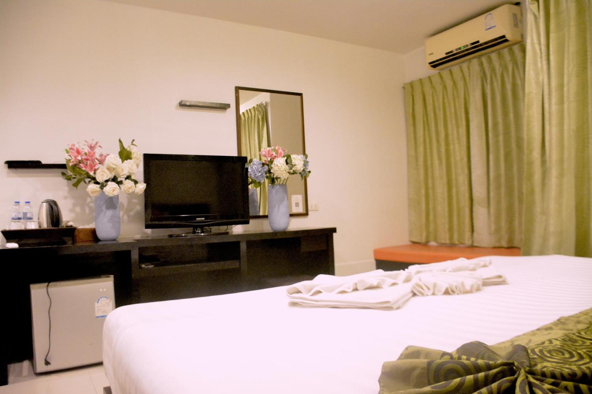 Zephyr Grand Hotel