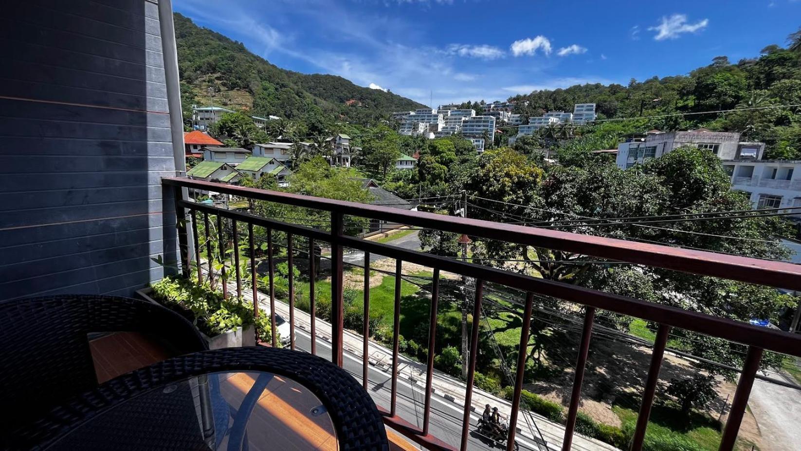 Coco Mountain View Hotel