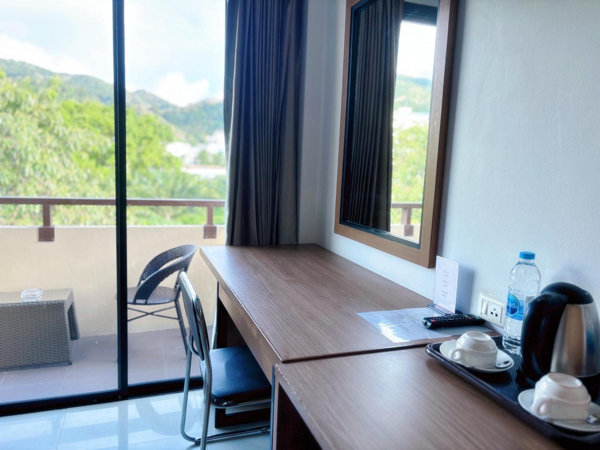 V Hotel Patong