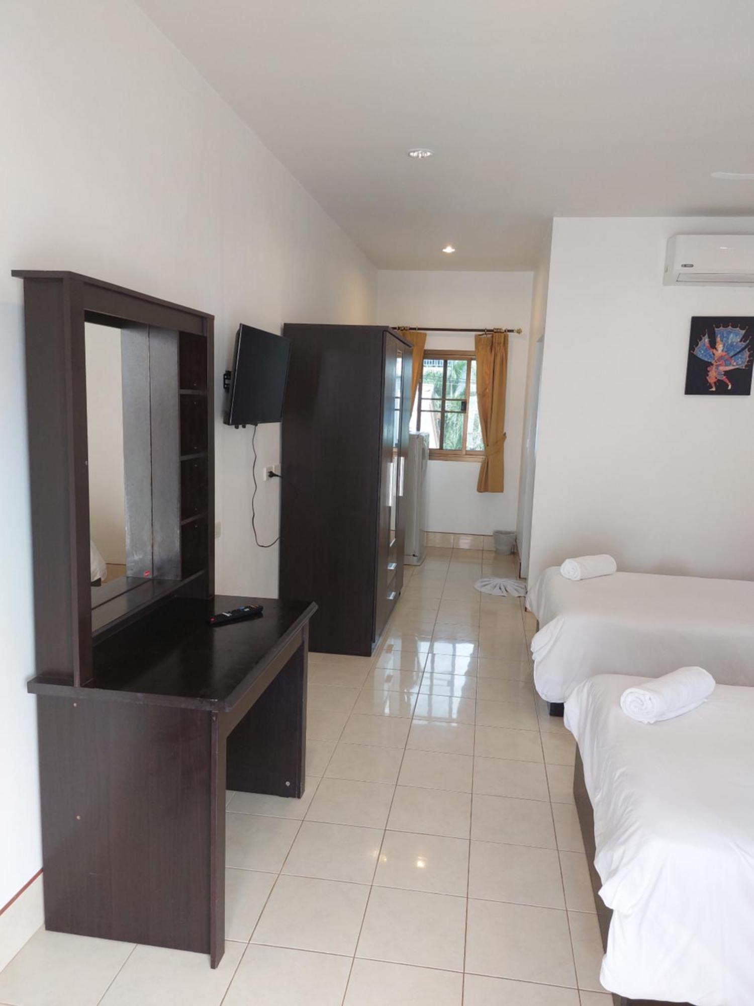 Smile House Apartment Ban Karon