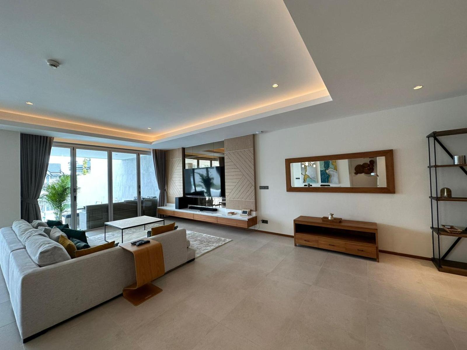 2br Beachfront With Pool Phuket Apartment Thalang