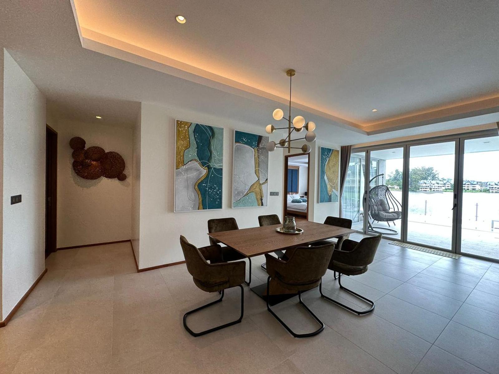 Apartment 2br Beachfront With Pool Phuket