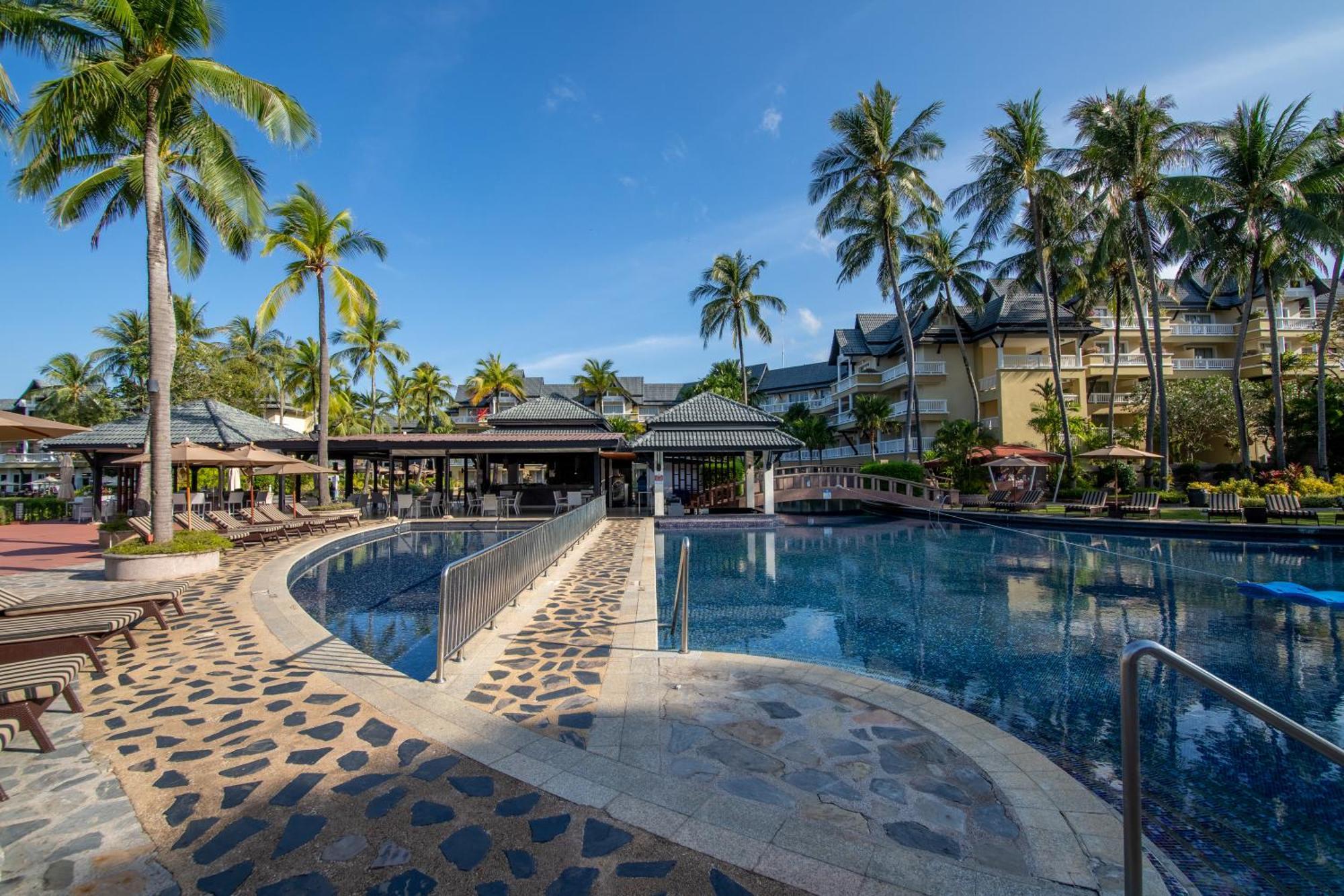 2br Beachfront With Pool Phuket Apartment