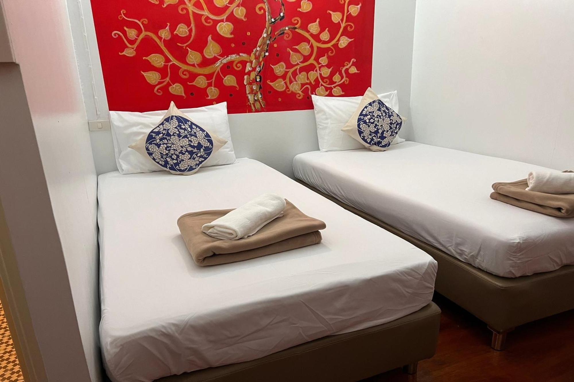 Old Town Guest house 2*