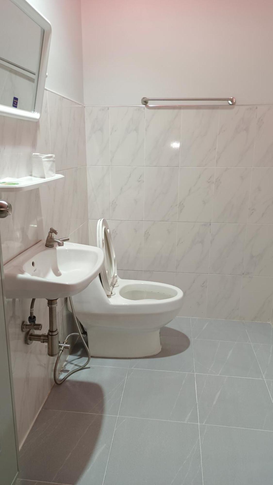 Batikseafood Airport & Accommodatie bij particulieren