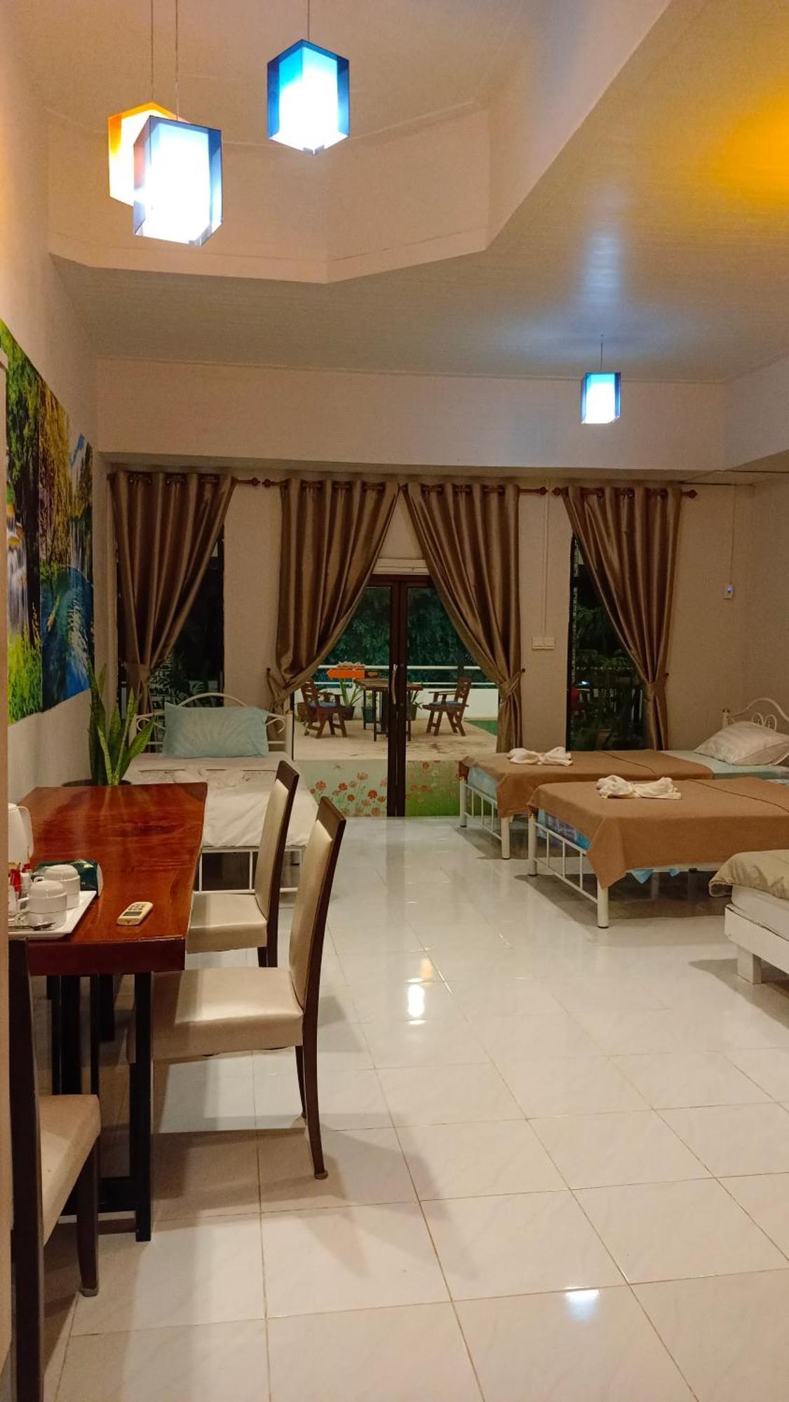 Batikseafood Airport & Privatunterkunft *
