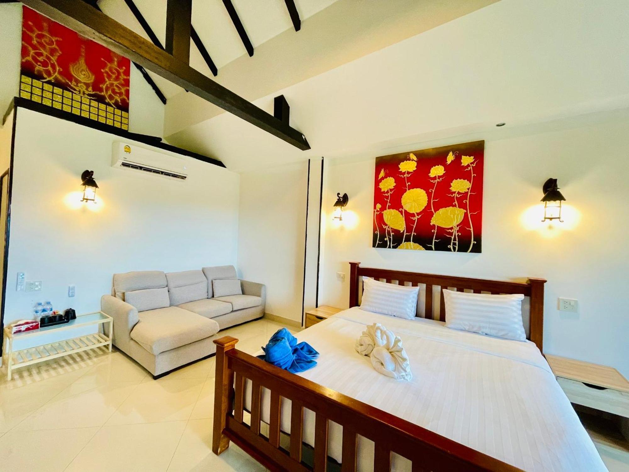 Boomerang Village Hotel