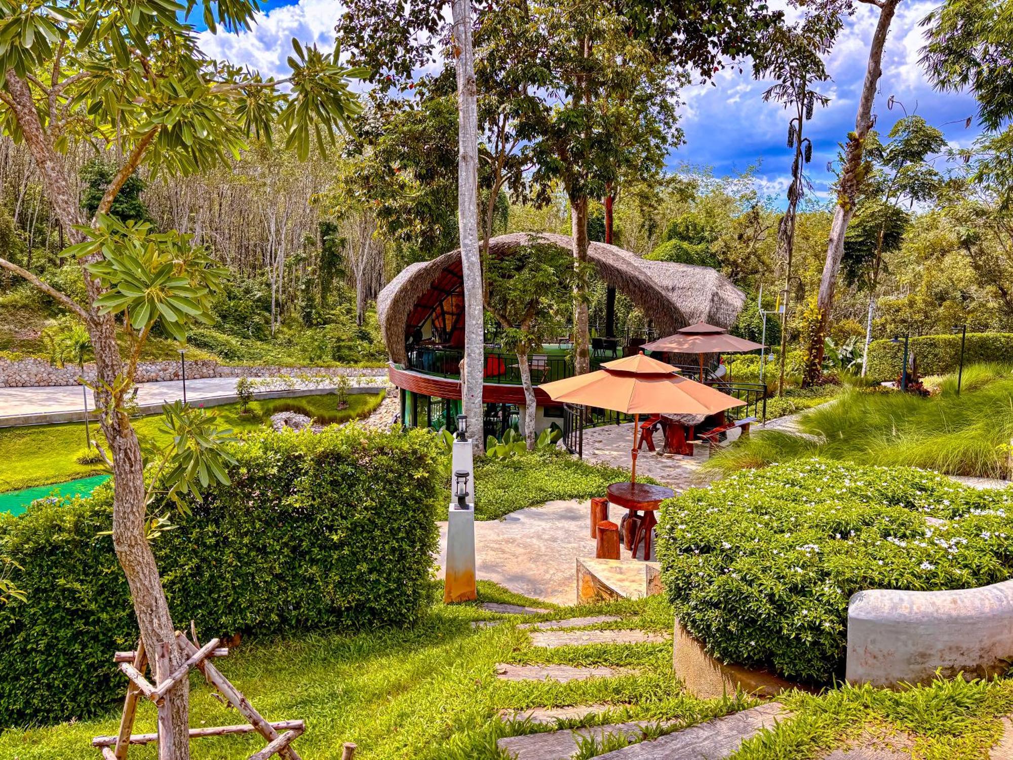 Luxury Menara Ban Phak Chit
