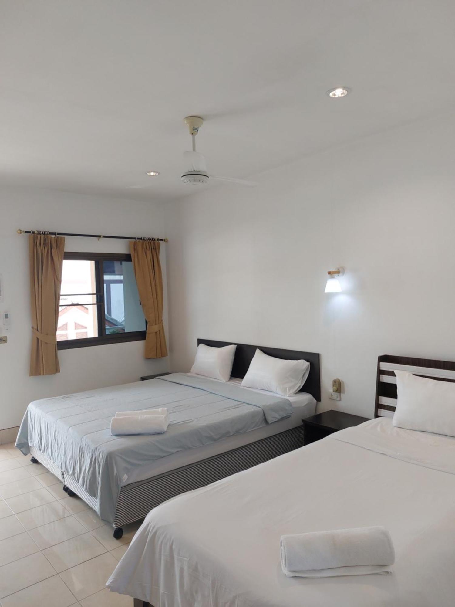 Apartment Smile House Ban Karon