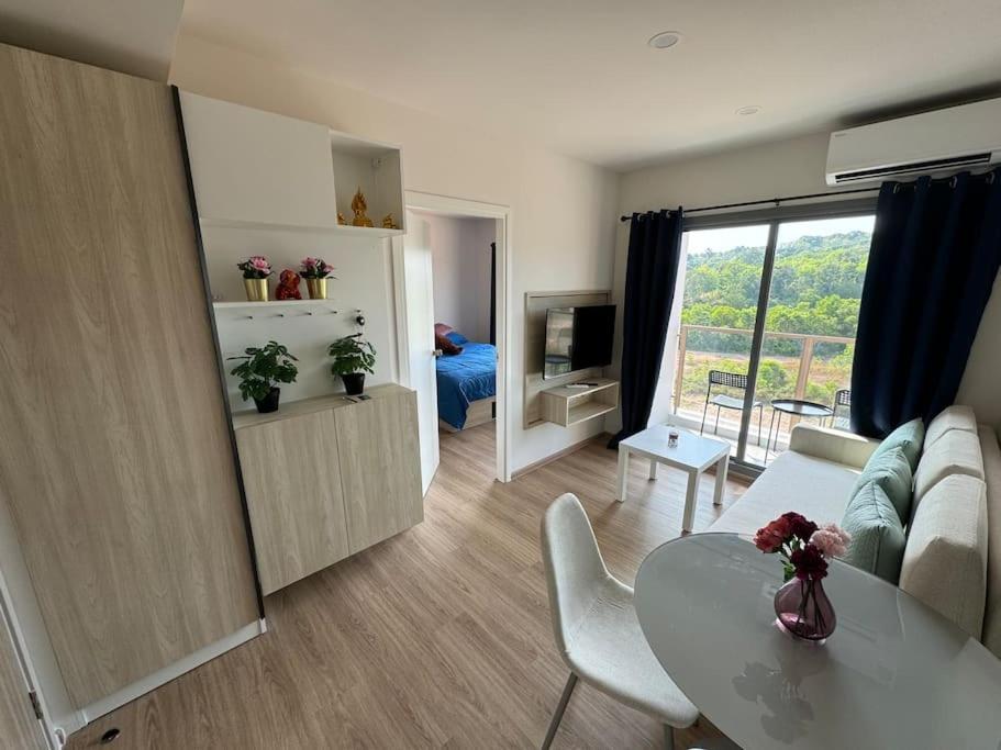 Phyll Phuket - Luxury Resort-style Comfort Apartment *