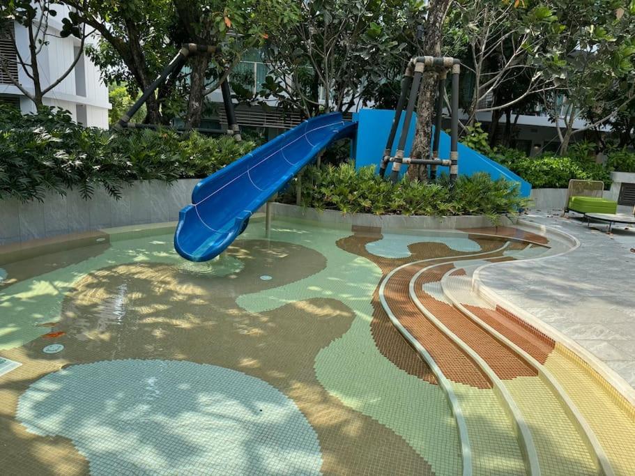 Apartment Phyll Phuket - Luxury Resort-style Comfort Ban Rangeng