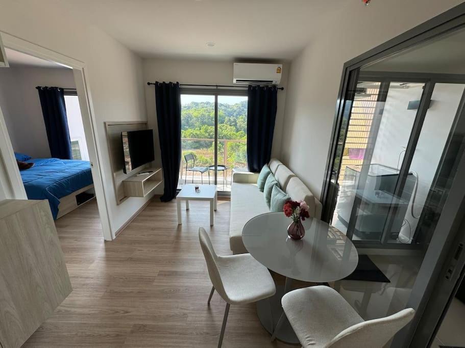 Phyll Phuket - Luxury Resort-style Comfort *