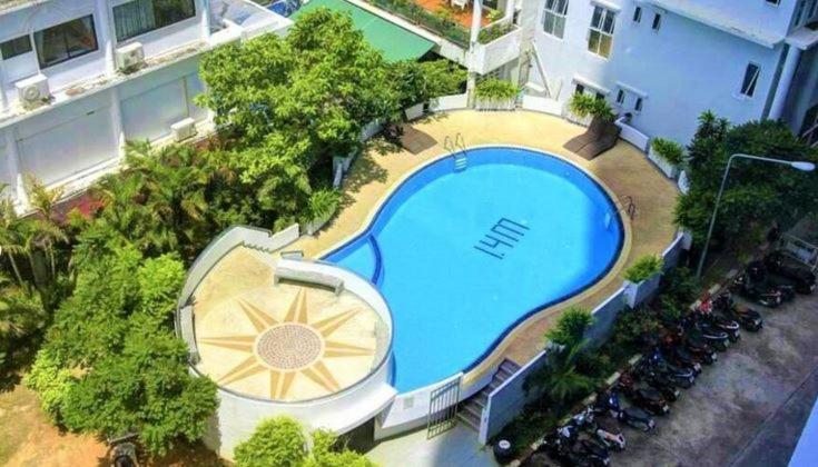Tower Apartment *