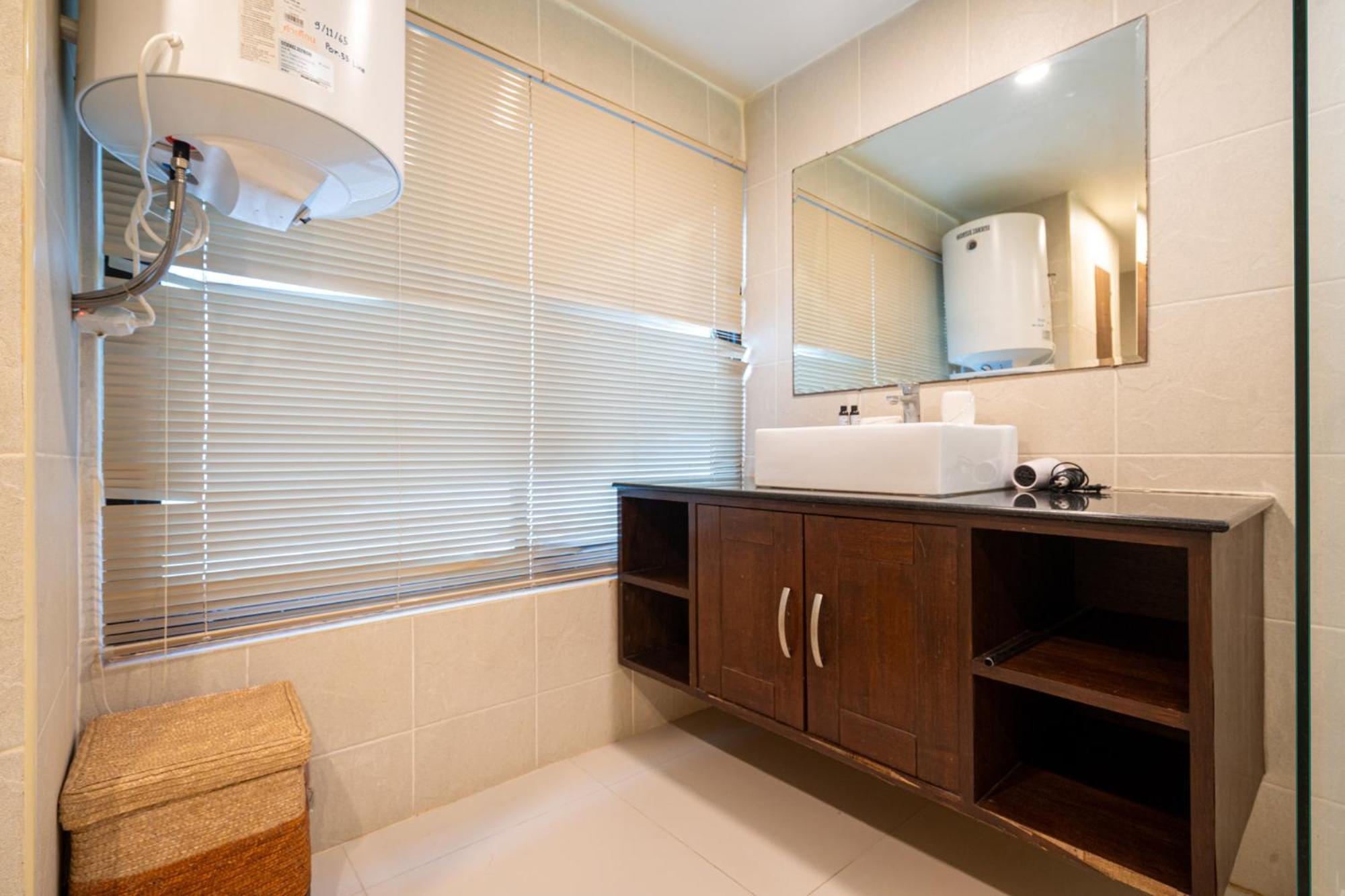 Beachside Apt. Short Walk To - 2br * Nai Harn