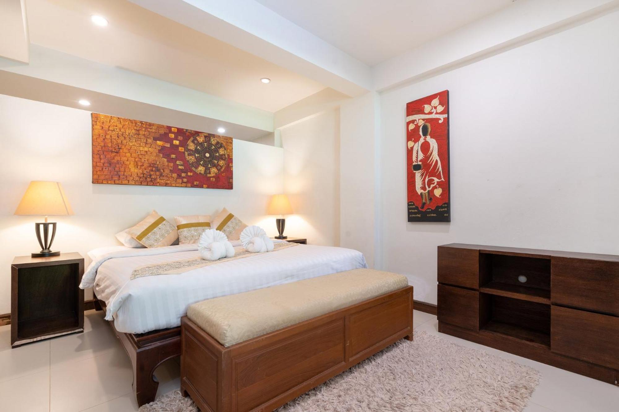 Beachside Apt. Short Walk To - 2br *