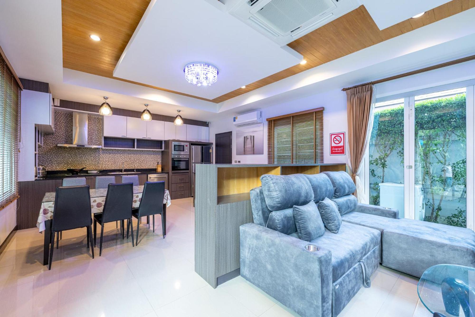 Phuket Kana International Hotel普吉岛卡娜国际酒店 Hotel 4*