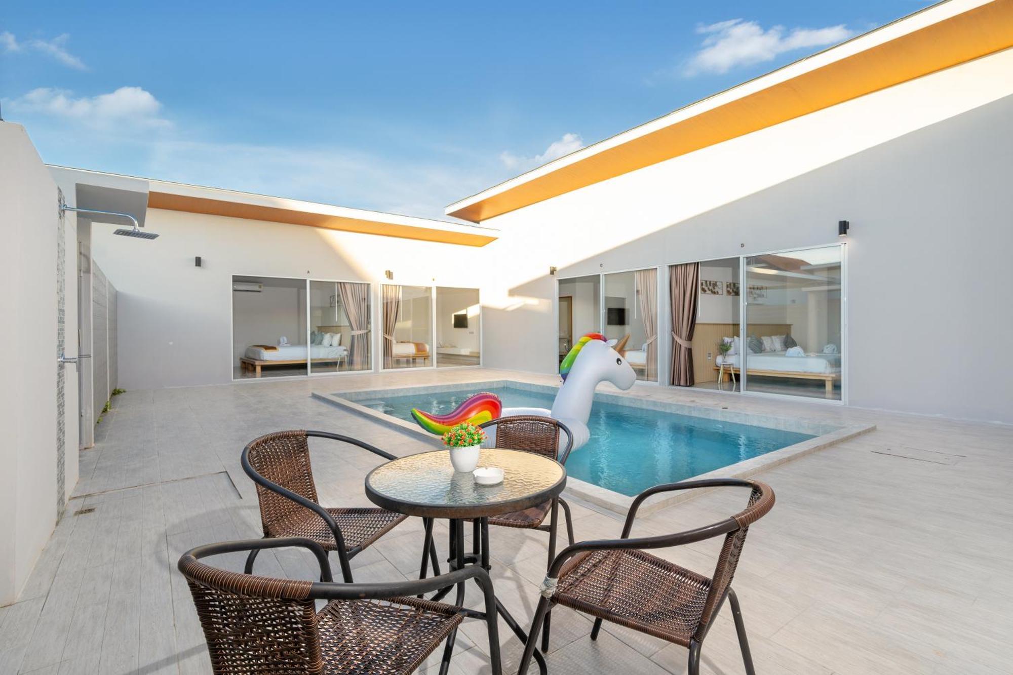 Andaman Time Beachside Pool Guest house