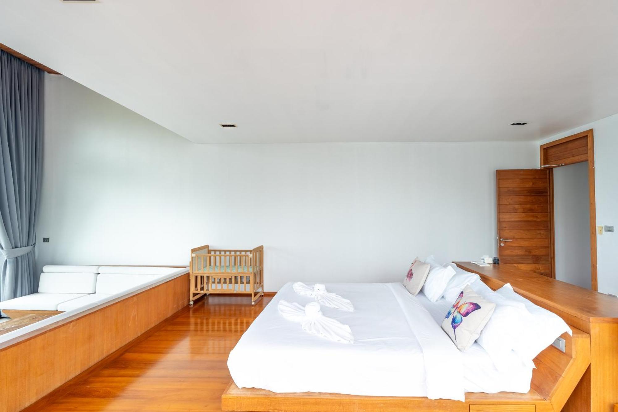 Villa 拉威eva8 三卧海边别墅 近拉威海鲜市场 Ban Saiyuan