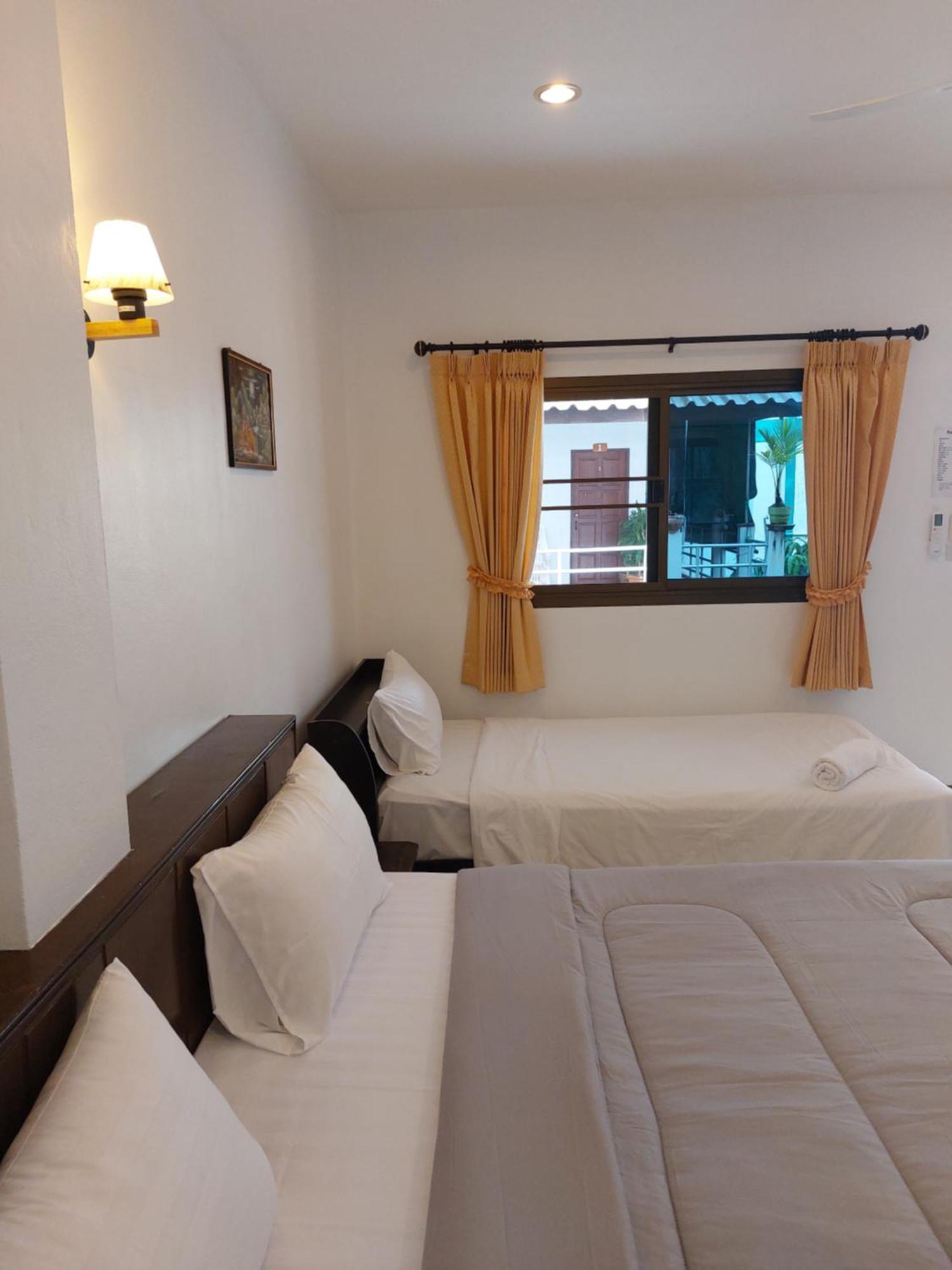 Apartment Smile House Ban Karon
