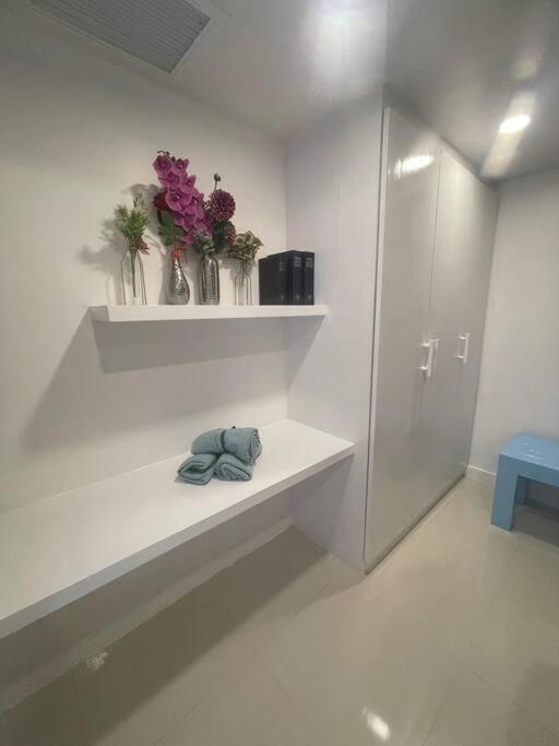 Apartment Karon Large 2 Bedrooms & Living Seaview Ban Karon