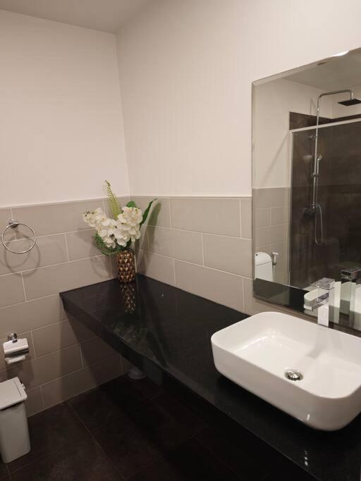 Apartment Karon Large 2 Bedrooms & Living Seaview *