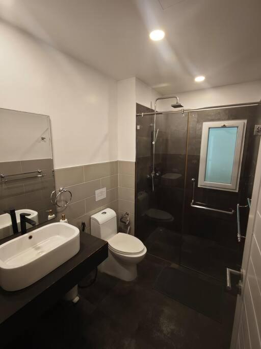 Karon Large 2 Bedrooms & Living Seaview Apartment Ban Karon