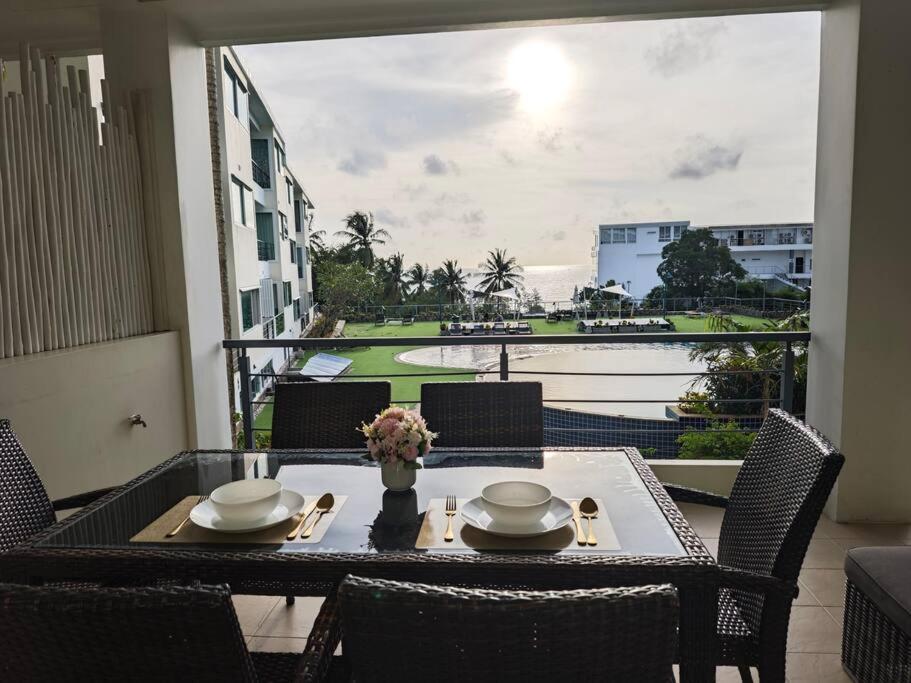 Karon Large 2 Bedrooms & Living Seaview * Ban Karon