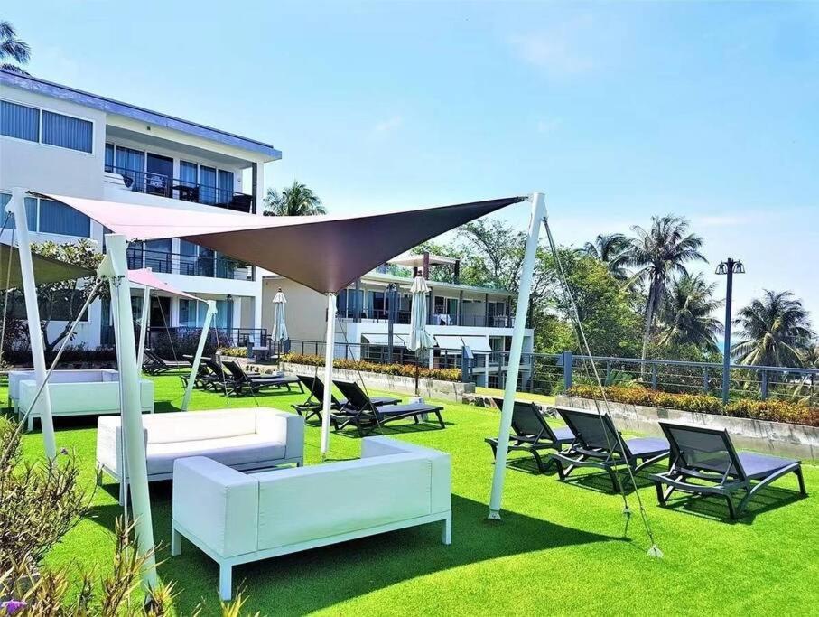 Apartment Karon Large 2 Bedrooms & Living Seaview *