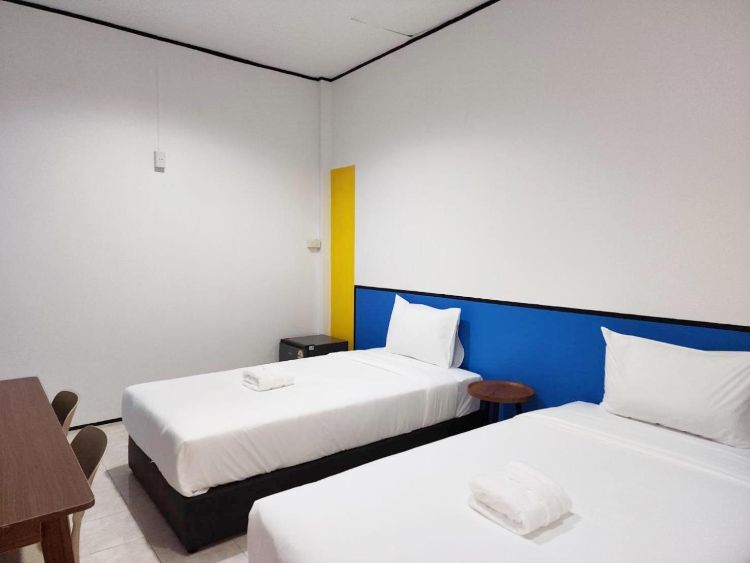 Ryb Phuket Hostel *