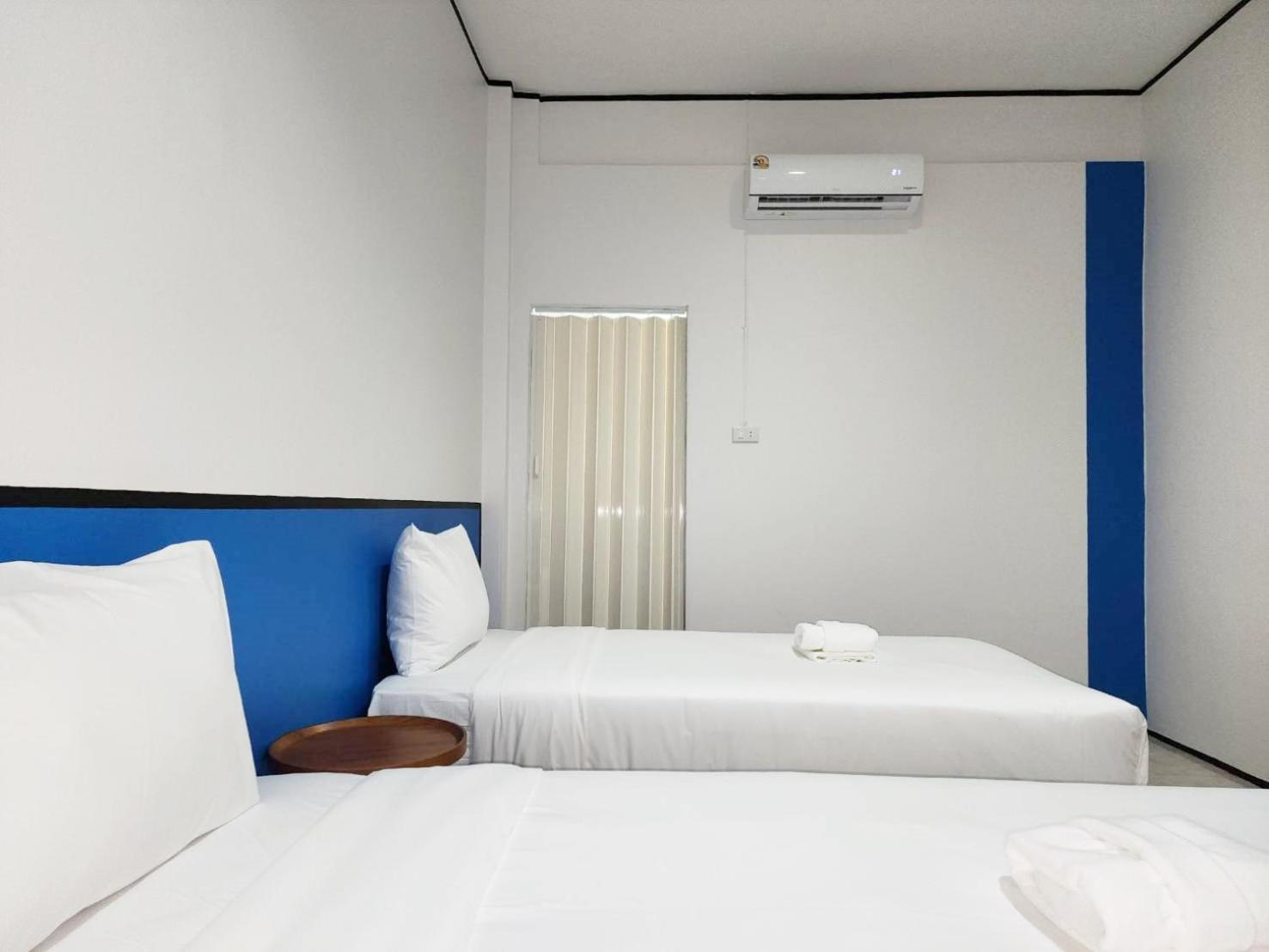 Ryb Phuket Hostel Ban Lo Long