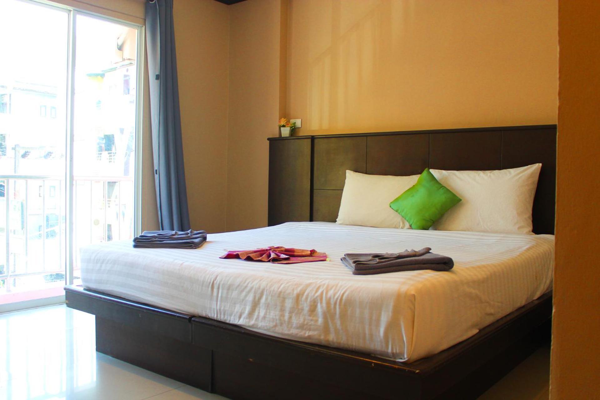 Hotel Hollywood *