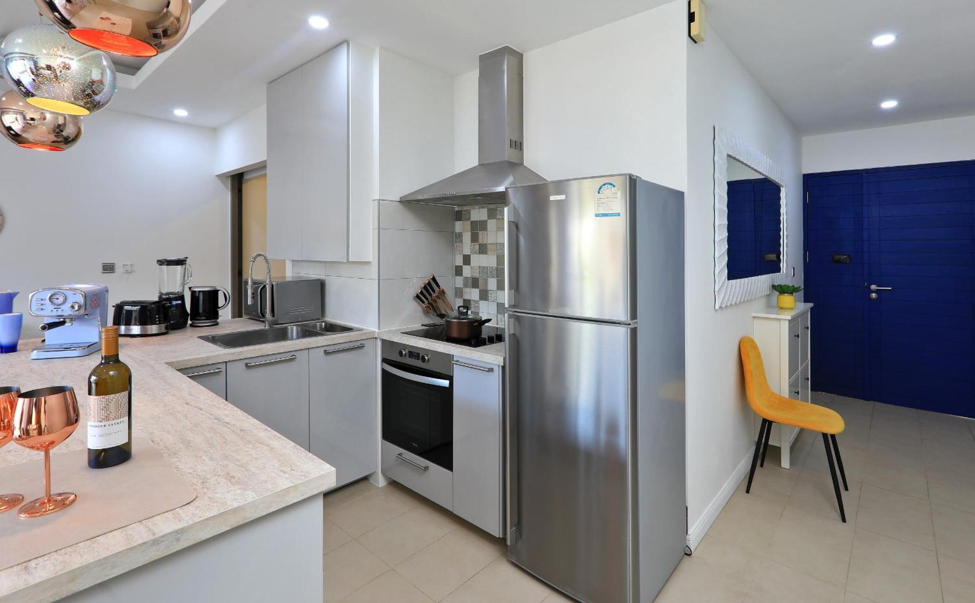 Villa 242 - Private Pool, Fast Internet *