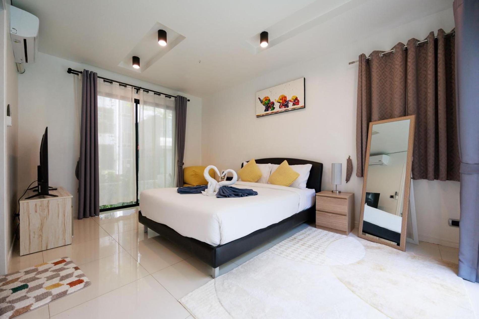 Modern & Fun Pool At Regent * Kamala Beach
