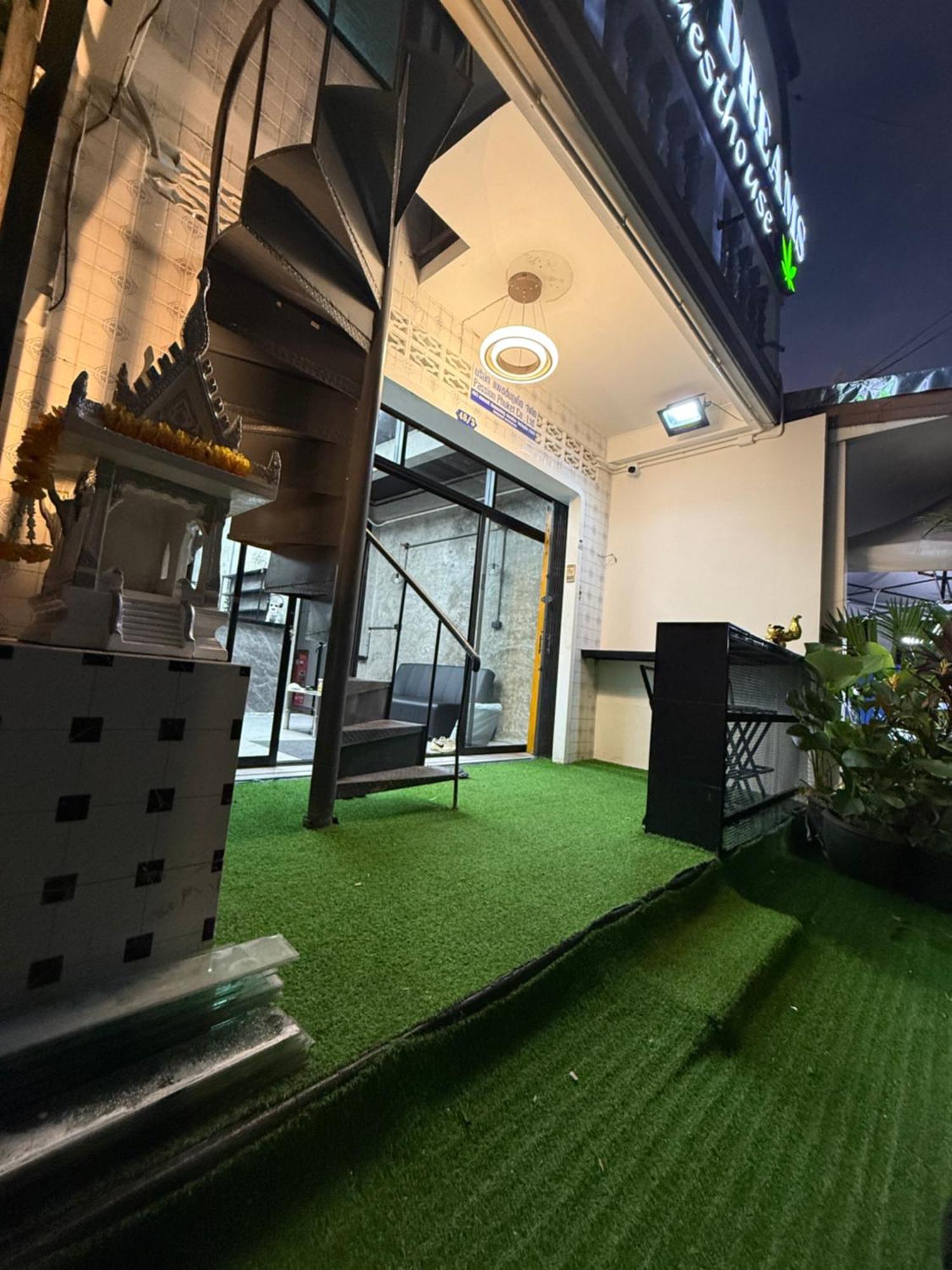 Dreams Guest house *