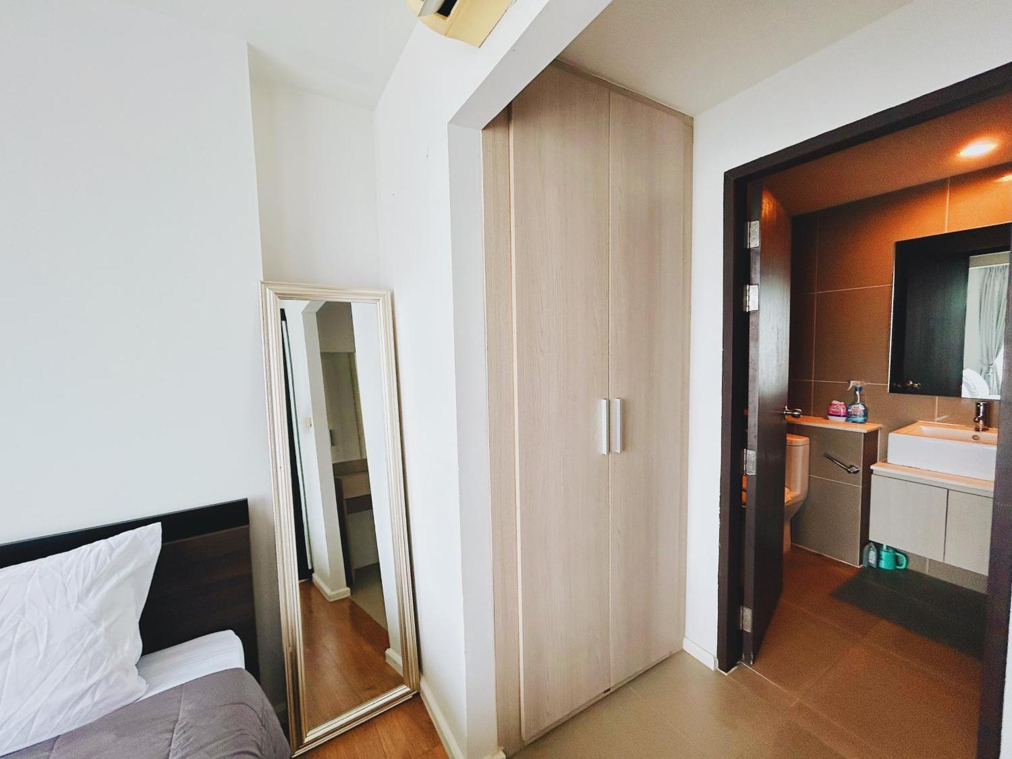 02nice Town Near Shopping Malls And Naka Night Market *