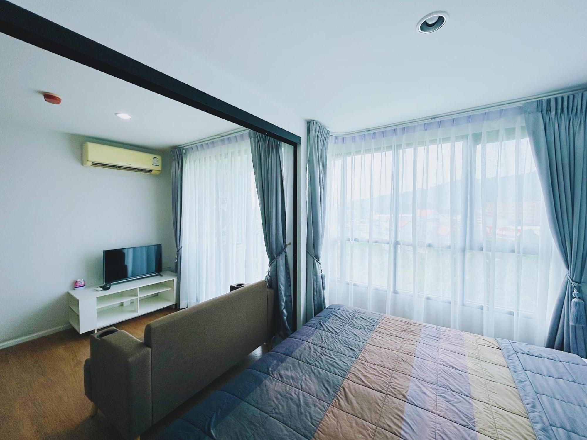 02nice Town Near Shopping Malls And Naka Night Market * Phuket