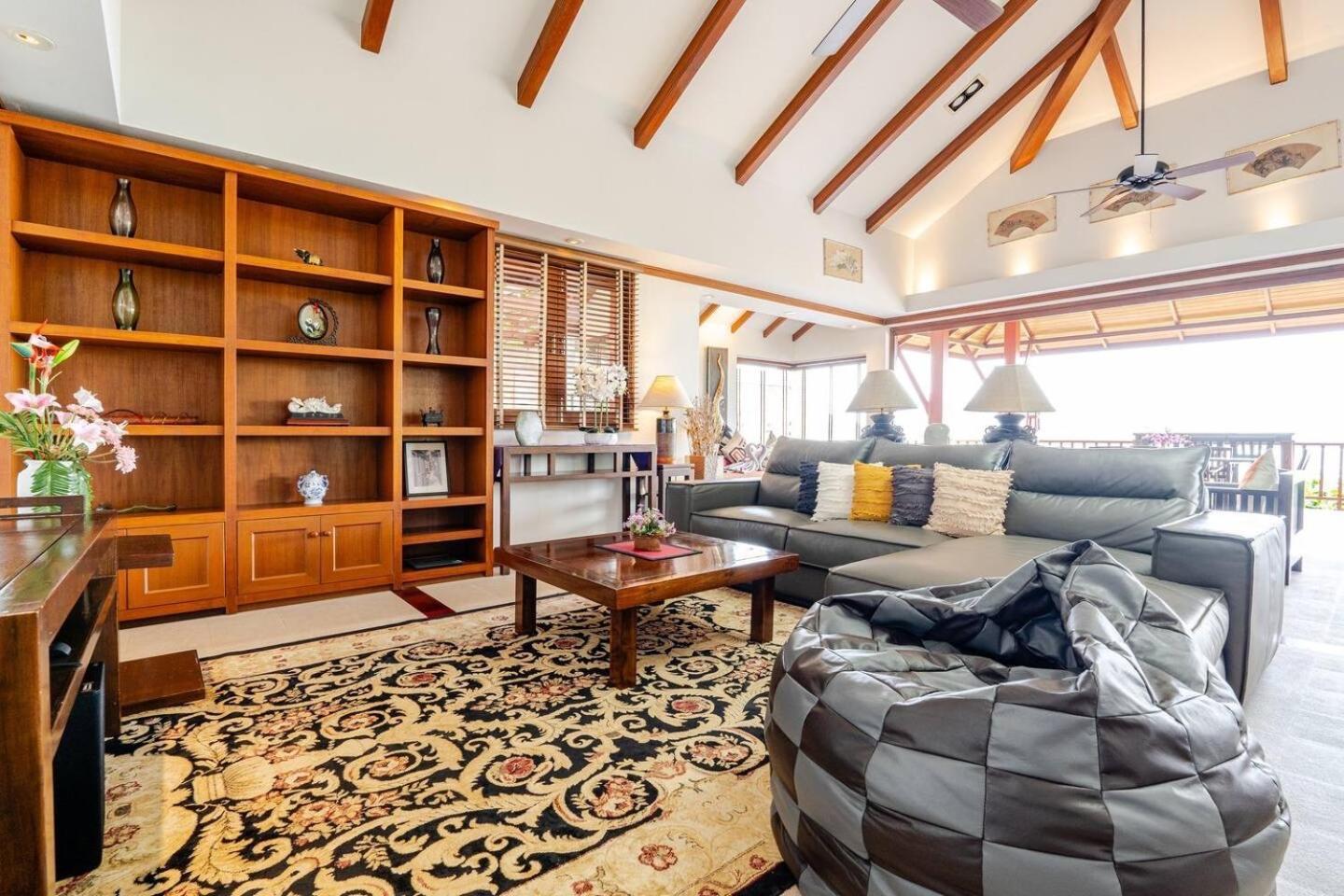 Seaview Luxury Penda *