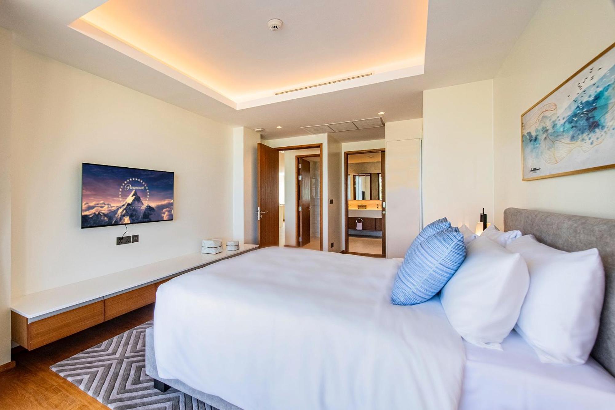Beachfront Residences - Stunning Sea And View Apartment
