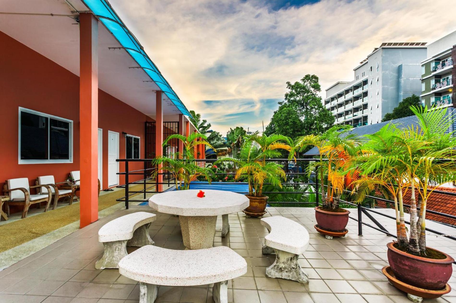 Jungceylon - Quiet Location, Pool, Maid *