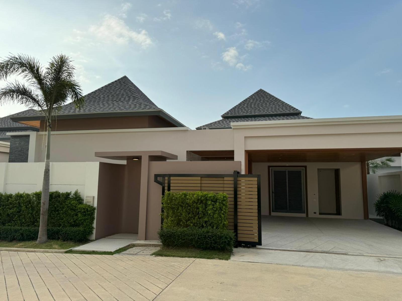 Luxury Breeze With Private Pool & Maid Villa *
