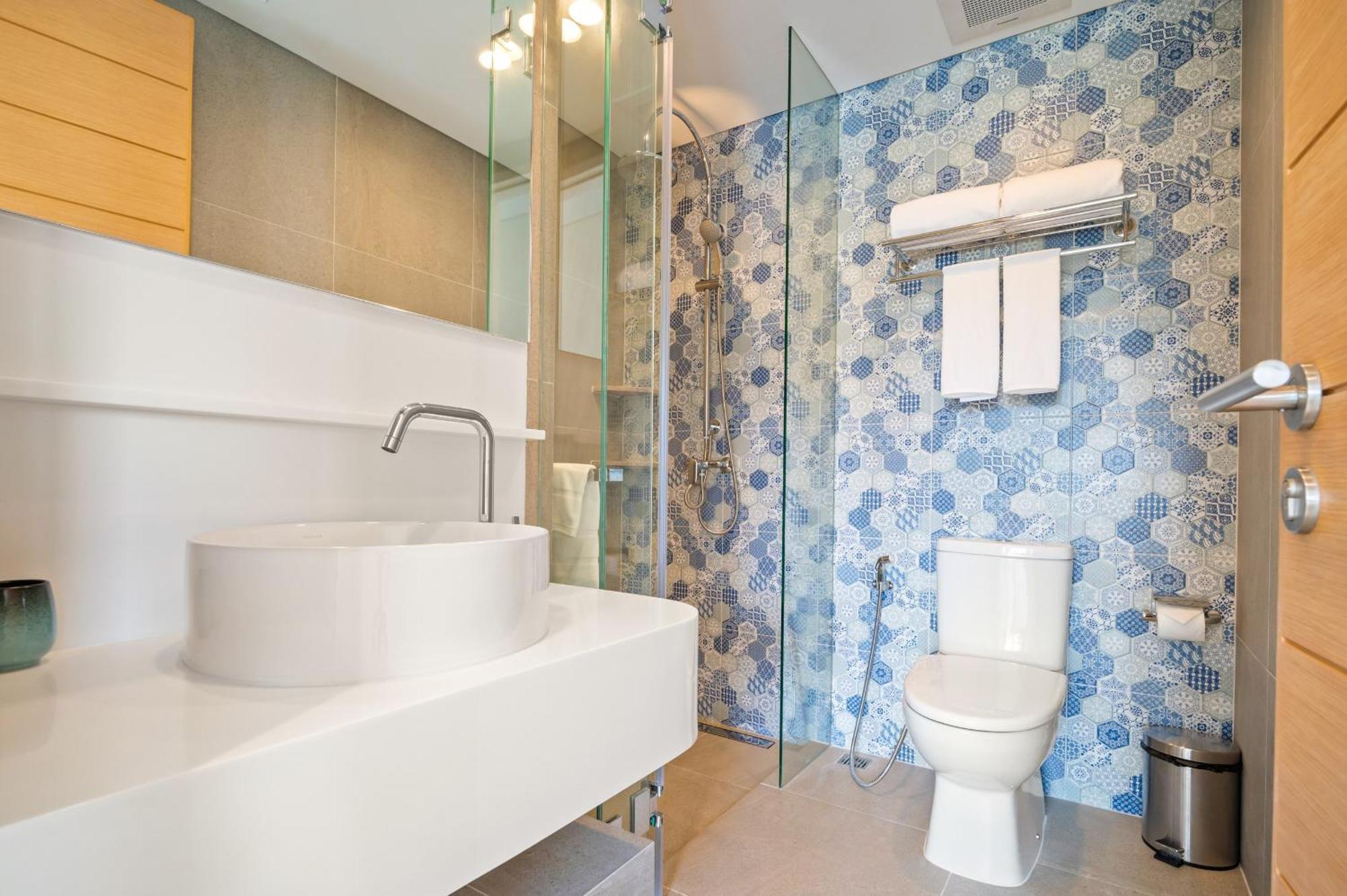 Apartment Laguna Lakeside Residences By Banyan Living