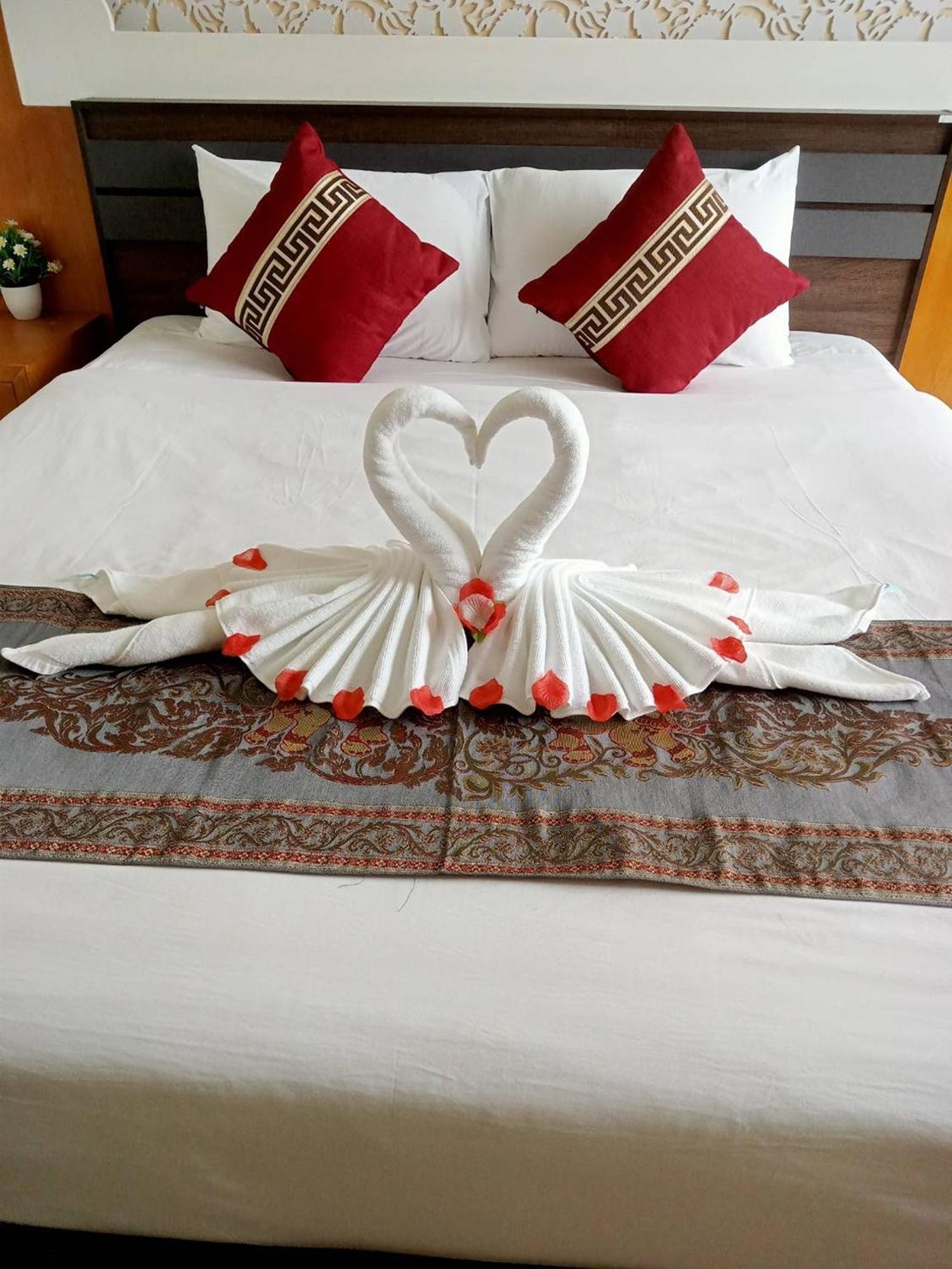 T & C Hotel 3*