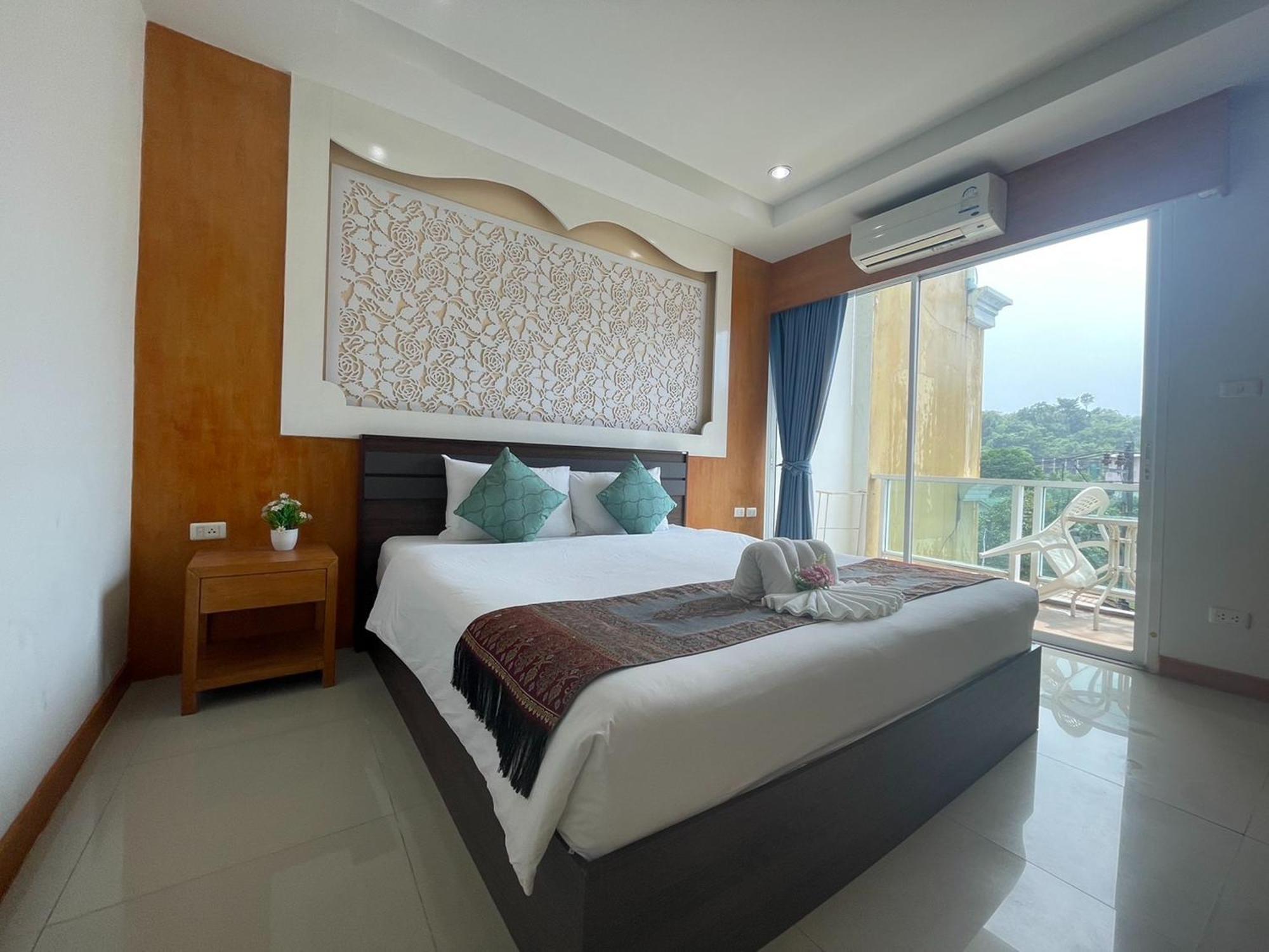 T & C 3* Patong