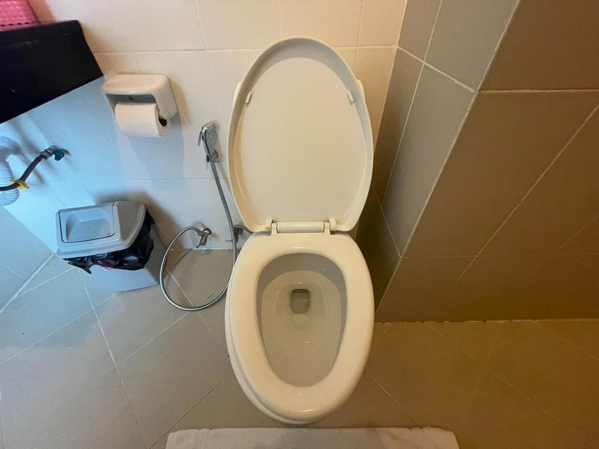 Hotel T & C