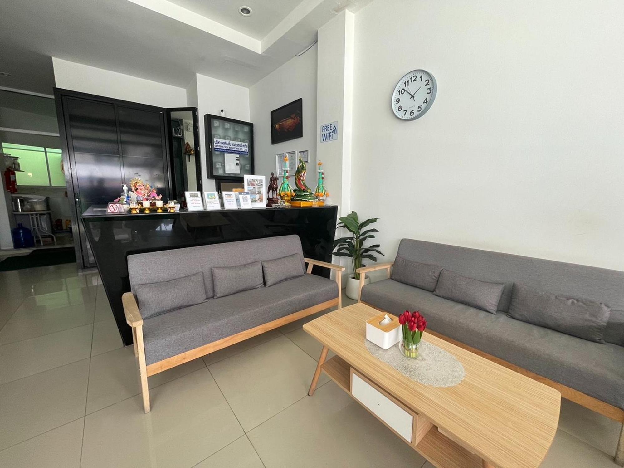 T & C Hotel 3*