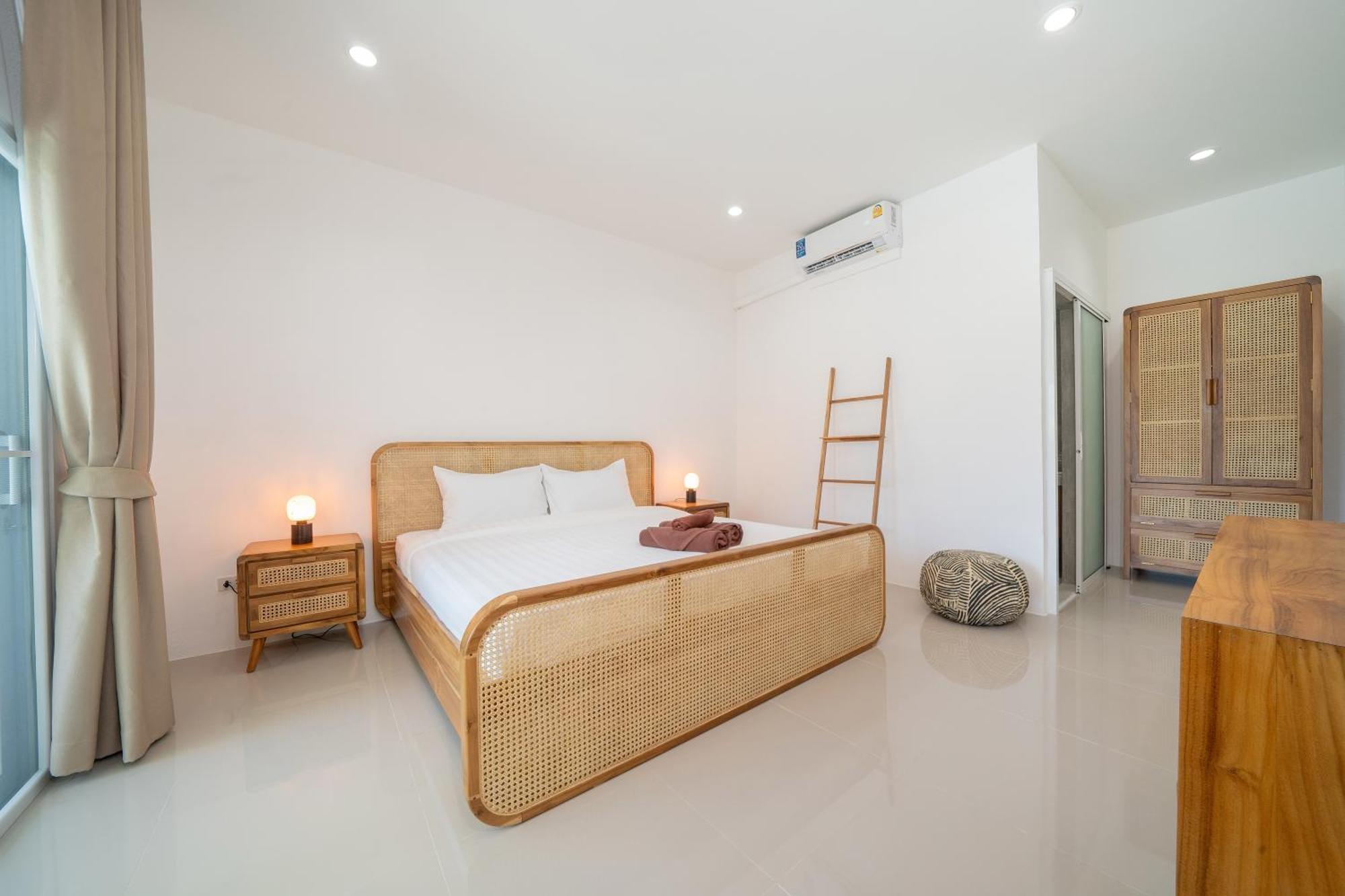 Balinese-style 2-bedroom, Private Pool Villa, Aemy