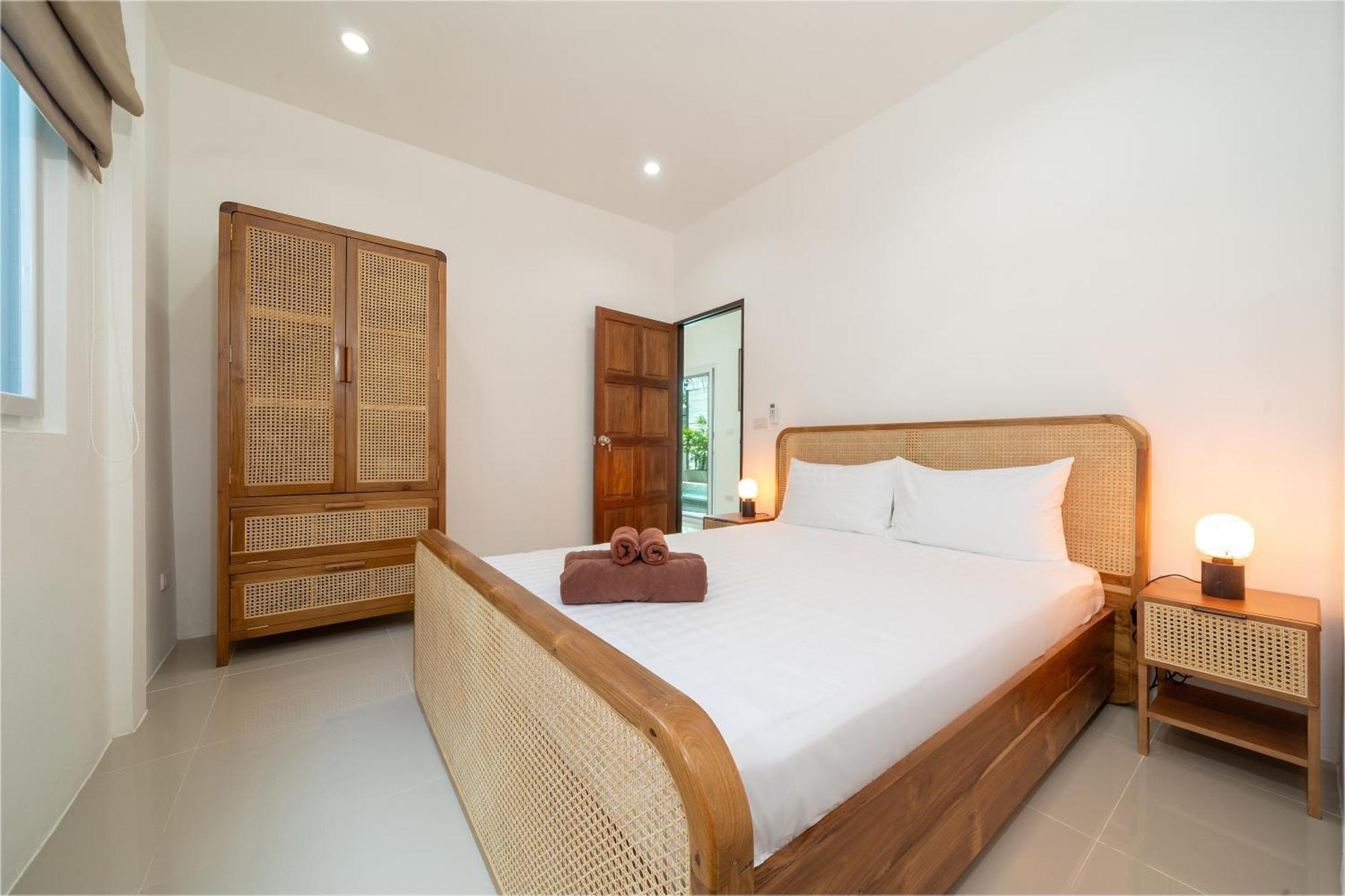 Balinese-style 2-bedroom, Private Pool Villa, Aemy *